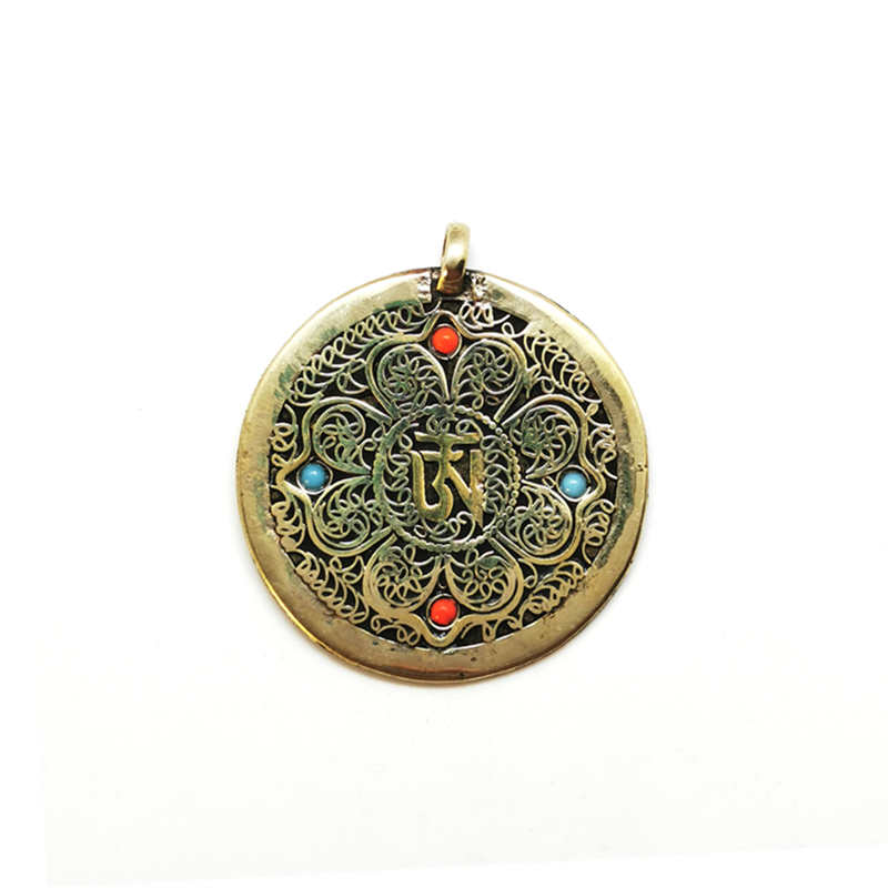 Amulet z tibetskimi mantrami O – Ethnic Fashion Com recenzja i cena